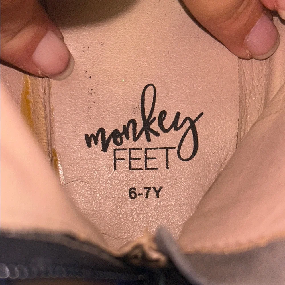 Monkey Feet Suede Fringe Kids Boots in Gray